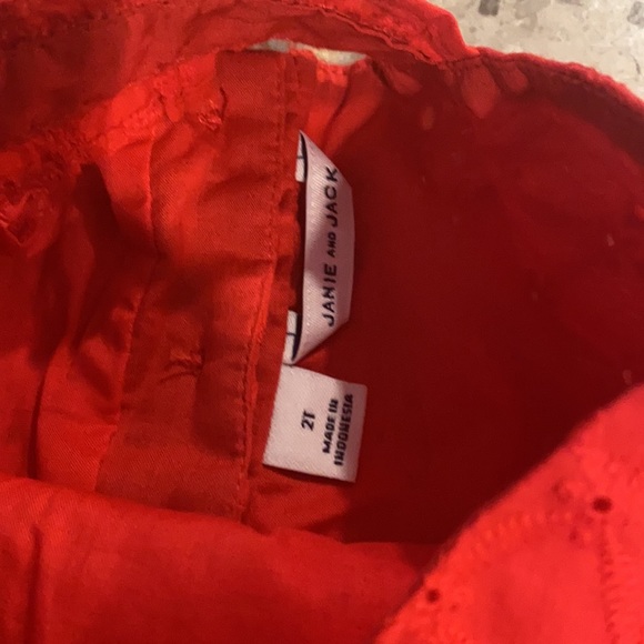 One piece - Picture 2 of 2